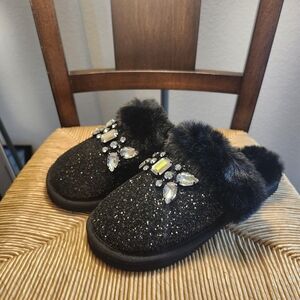 💖💖💖Michael Kors Black Glitter Faux Fur Slip-On Slippers with Jewel Accent